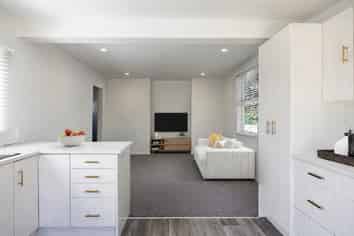 706A Williams Street, Mahora