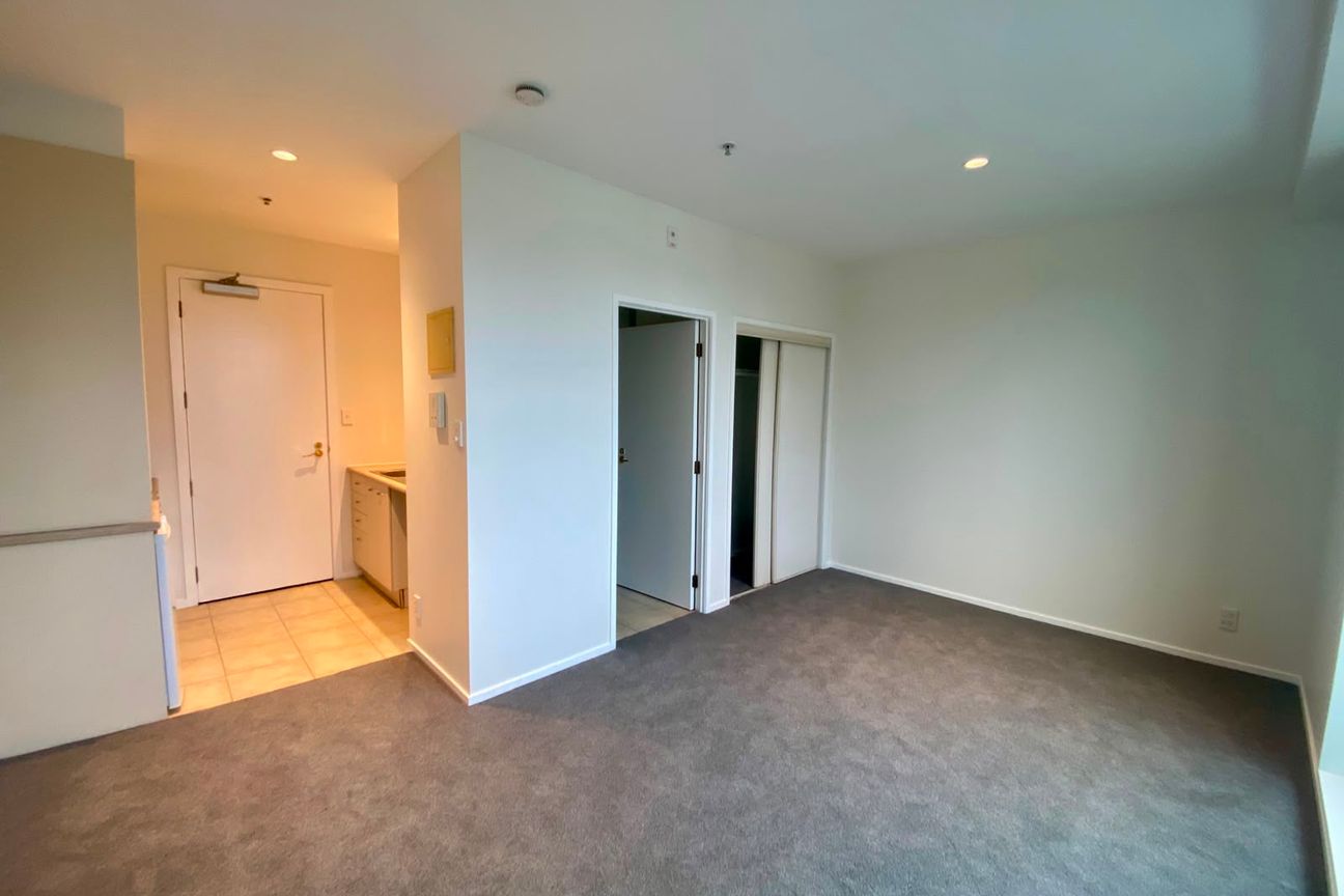 Studio Apartments at The Connaught - Altro