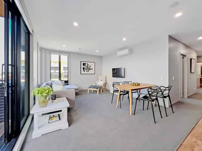 2 Launch Road, Hobsonville