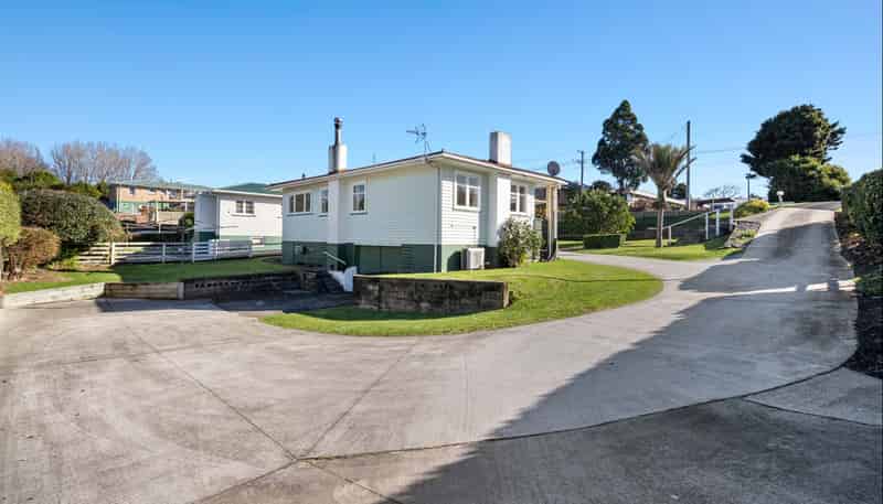 99 Clawton Street, Westown