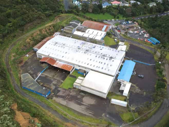 Large Warehouse in Tawa