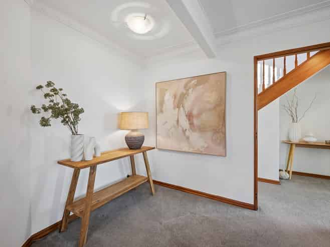1/20A Old Lake Road, Devonport