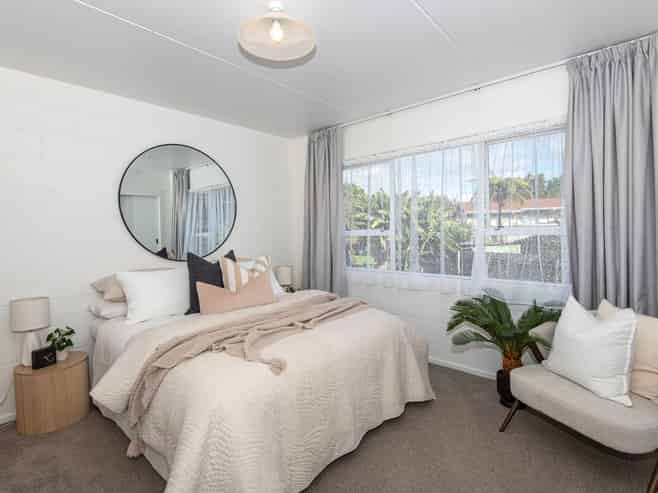 4/10 Cooke Street, AVENUES