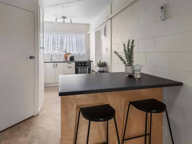 4/10 Cooke Street, AVENUES