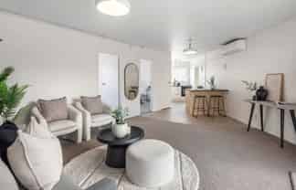 4/10 Cooke Street, AVENUES