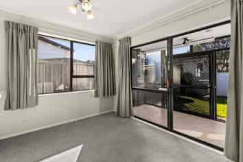 2/307 Charles Street, Saint Leonards