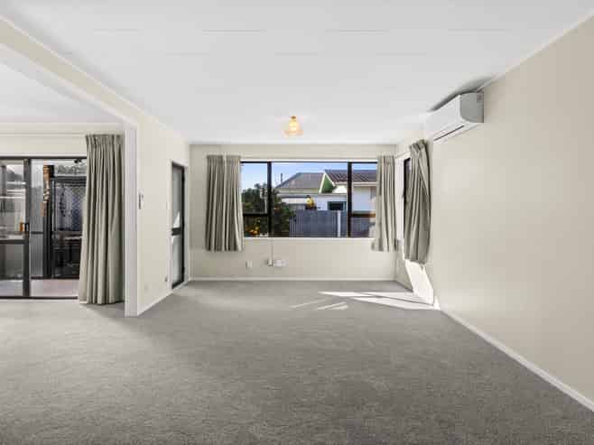 2/307 Charles Street, Saint Leonards