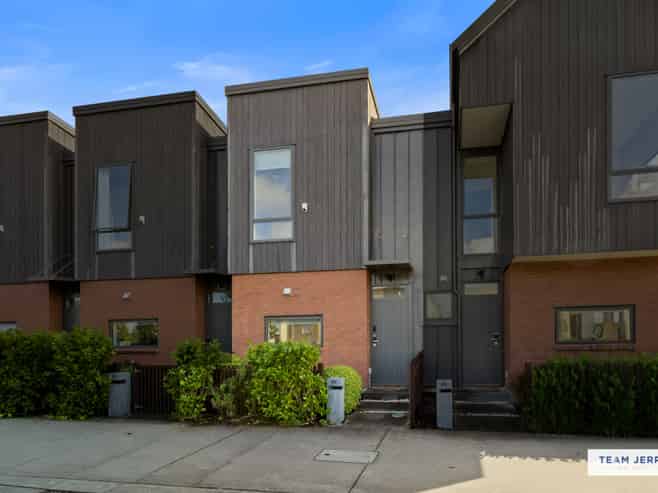 60 Wallace Road, Hobsonville