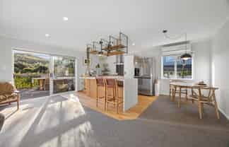 11 Wautaiti Drive, Riverhead