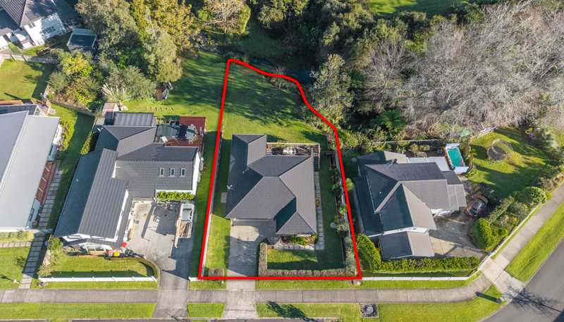 11 Wautaiti Drive, Riverhead
