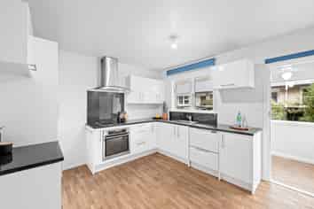 14C Nelson Street, Petone