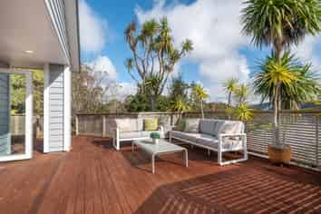 11 The Close, Greenhithe