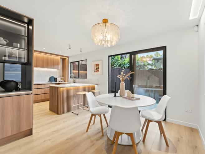 14B Gerontius Glade, Torbay