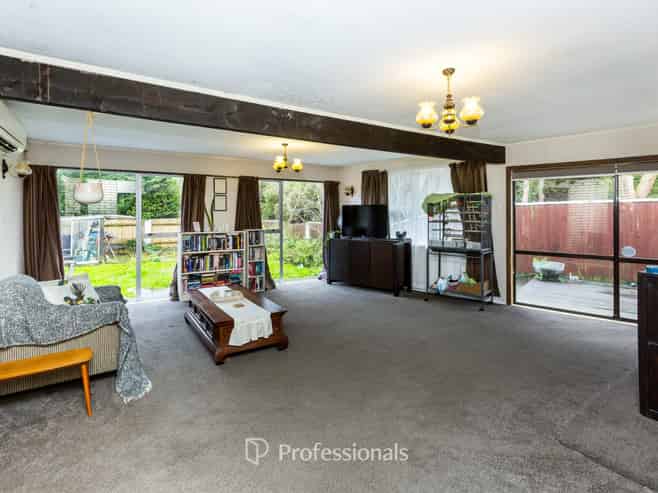 8 Longfellow Street, Trentham