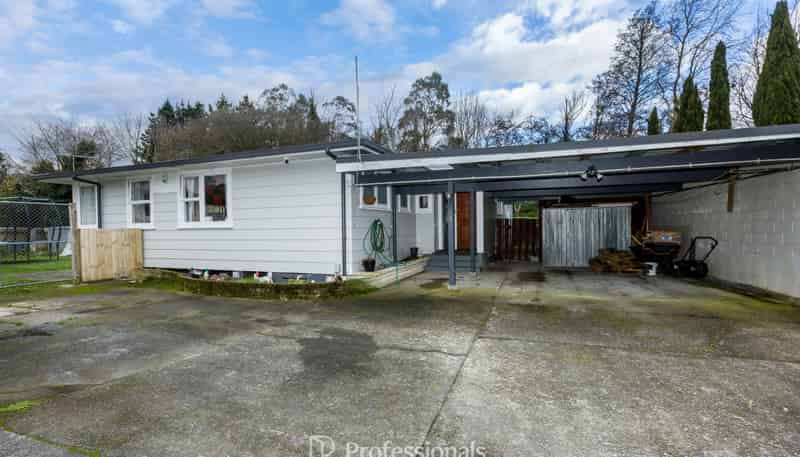 8 Longfellow Street, Trentham