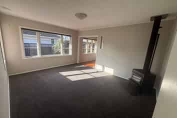 7 Rixon Place, Te Atatu Peninsula
