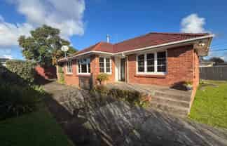 7 Rixon Place, Te Atatu Peninsula