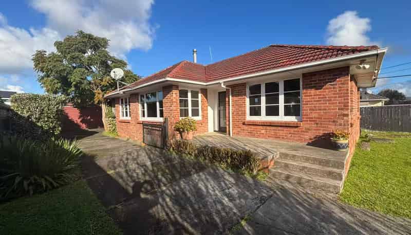 7 Rixon Place, Te Atatu Peninsula