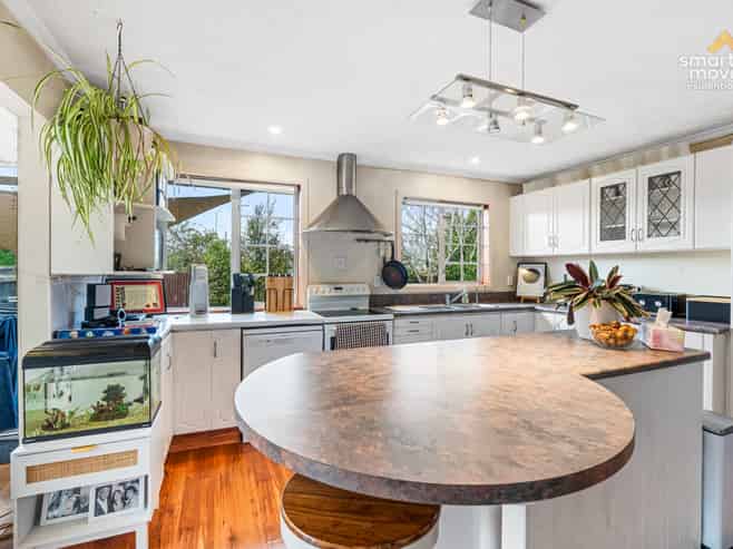 23 Brown Street, Strathern