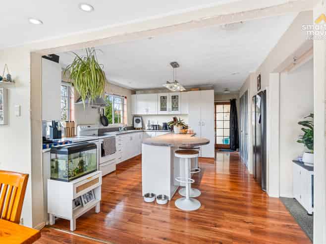 23 Brown Street, Strathern