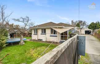 23 Brown Street, Strathern