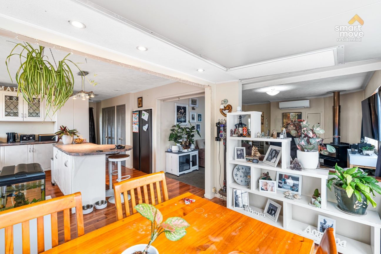 Four Bedrooms, Big Backyard in Strathern - Więcej