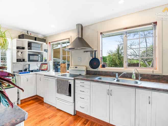 23 Brown Street, Strathern