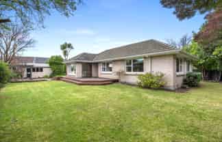 1 Cotswold Avenue, Bishopdale