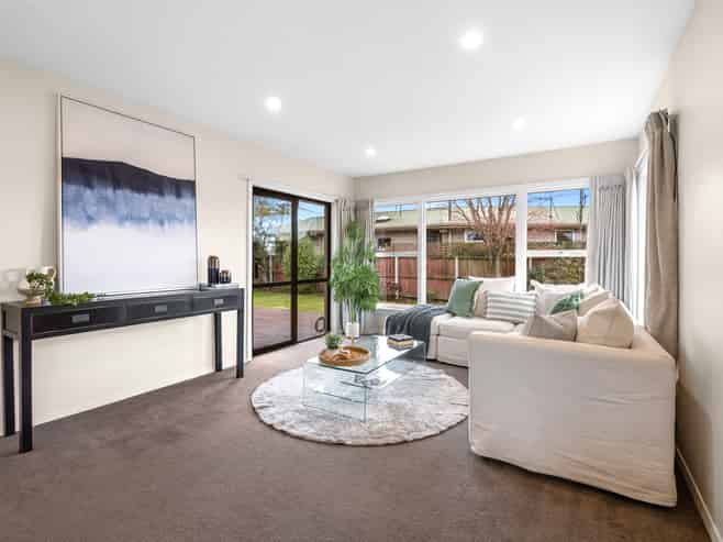 1 Cotswold Avenue, Bishopdale