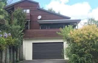 7 Stitchbird Close, Murrays Bay