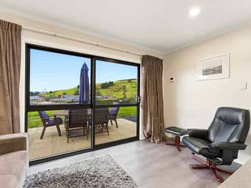 28 Lakeview Street, Waihola