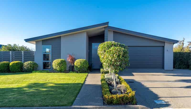 6 Calla Grove, Richmond