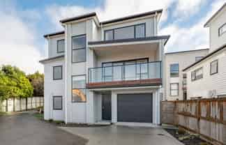 4/46 Cockayne Crescent, Sunnynook