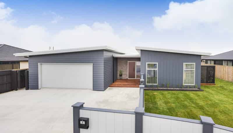 14 Kanzan Grove, Feilding
