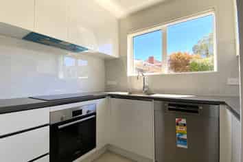 50C Lyttelton Avenue, Forrest Hill