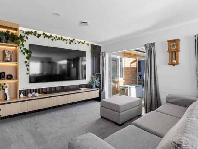 46 Blue Heron Rise, Stanmore Bay