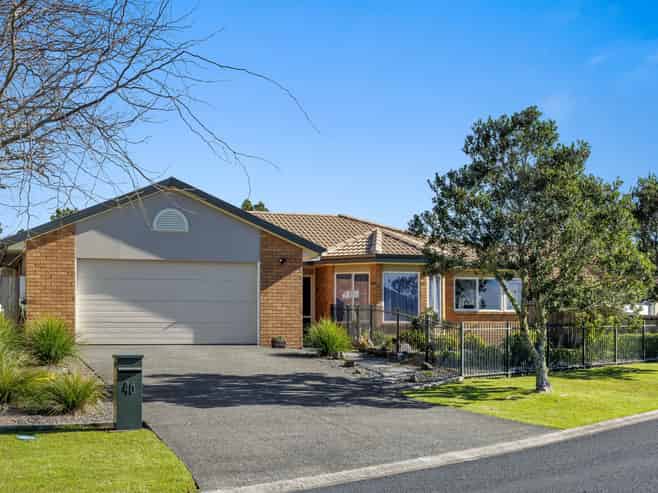 46 Blue Heron Rise, Stanmore Bay