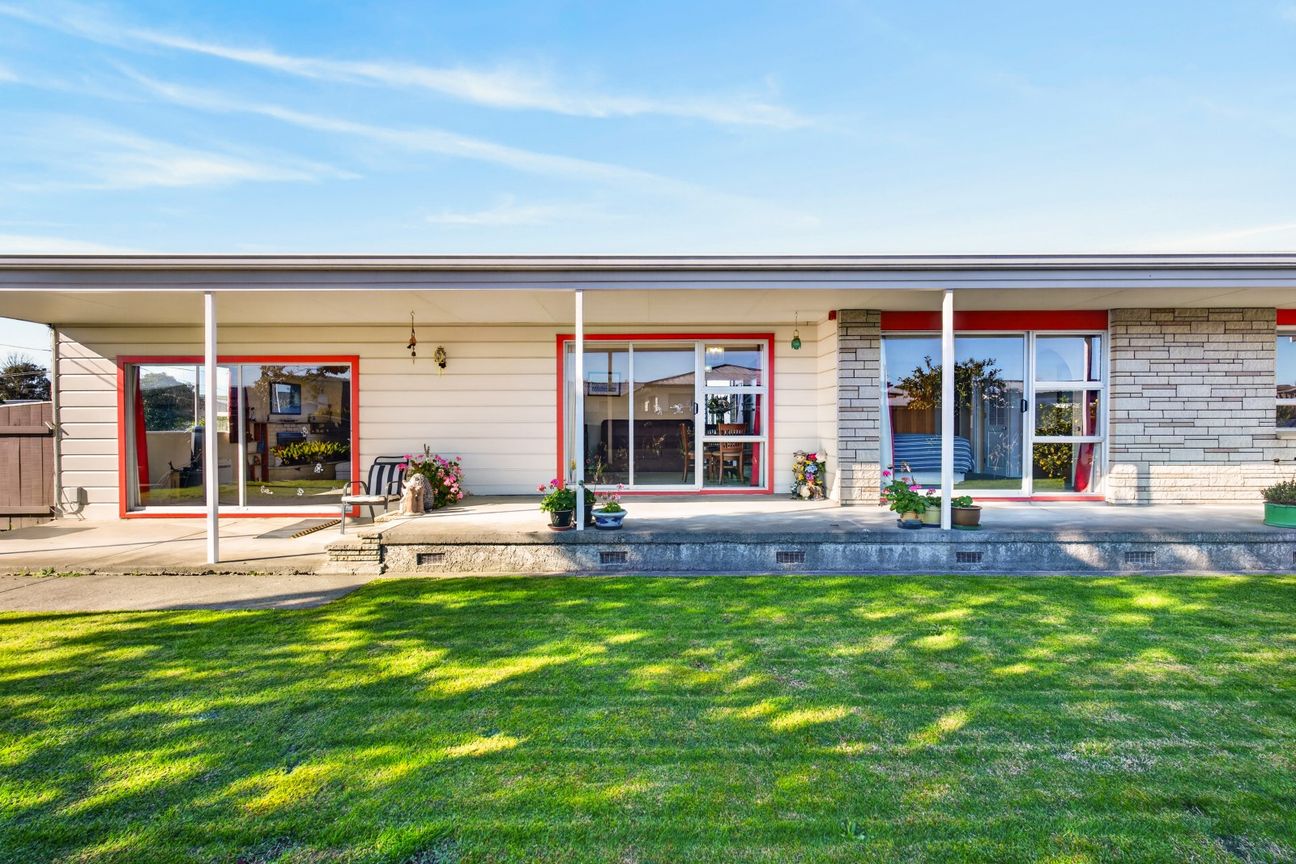 Flexible Taradale Living and Vendors Ready to Move - Meer