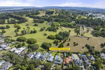 37 Maungakiekie Ave, Greenlane