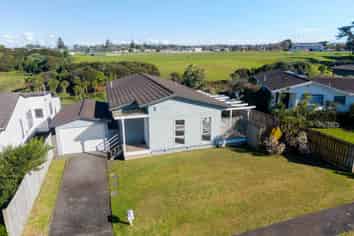 66 De Quincey Terrace, Highland Park