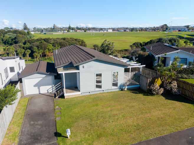 66 De Quincey Terrace, Highland Park