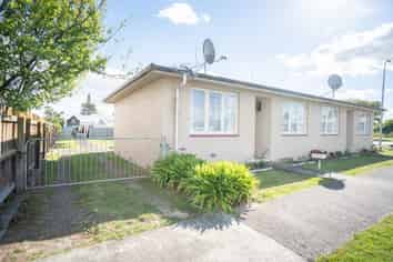 1/58 Weld Street, Feilding