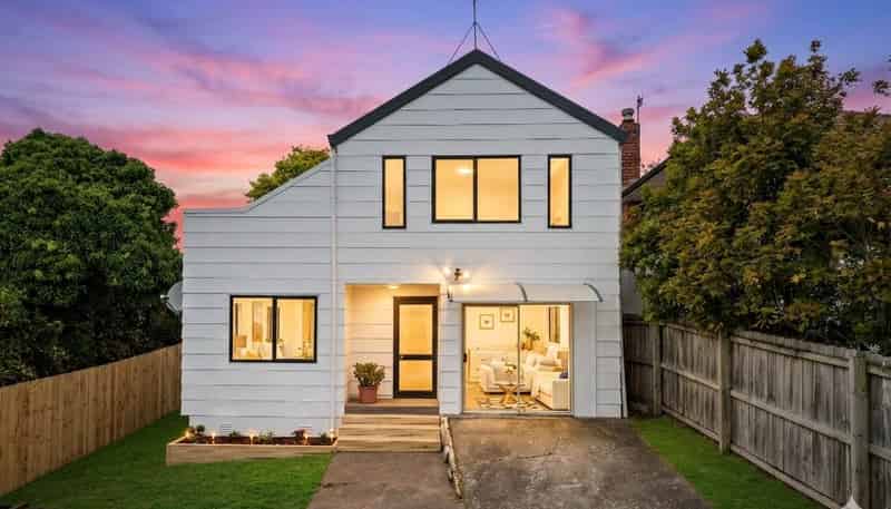 2/523 Glenfield Road, Glenfield