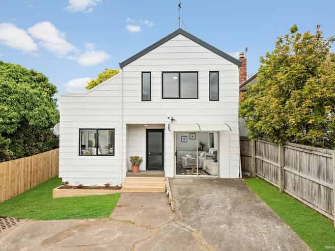 2/523 Glenfield Road, Glenfield
