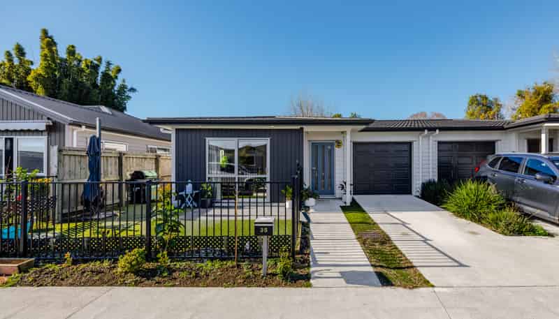 35 Harore Road, Takanini