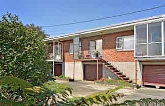 2/1A Seaview Terrace, Mount Albert