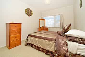 2/1A Seaview Terrace, Mount Albert