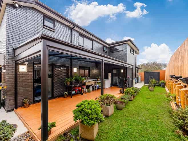 29A Plumley Crescent, Mangere