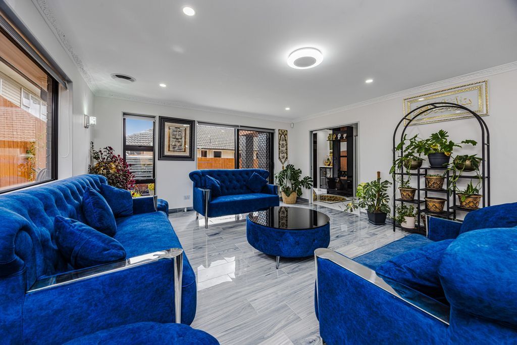 Sophisticated Family Luxury with Exceptional Space - Mehr