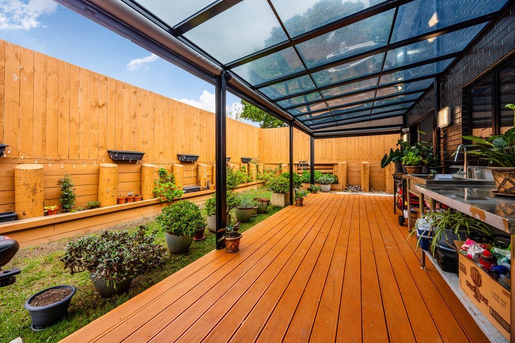 Sophisticated Family Luxury with Exceptional Space - Ansicht 4